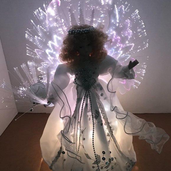 Fibre Optic Ivory Christmas Angel 13 inches tall - Picture 2 of 11